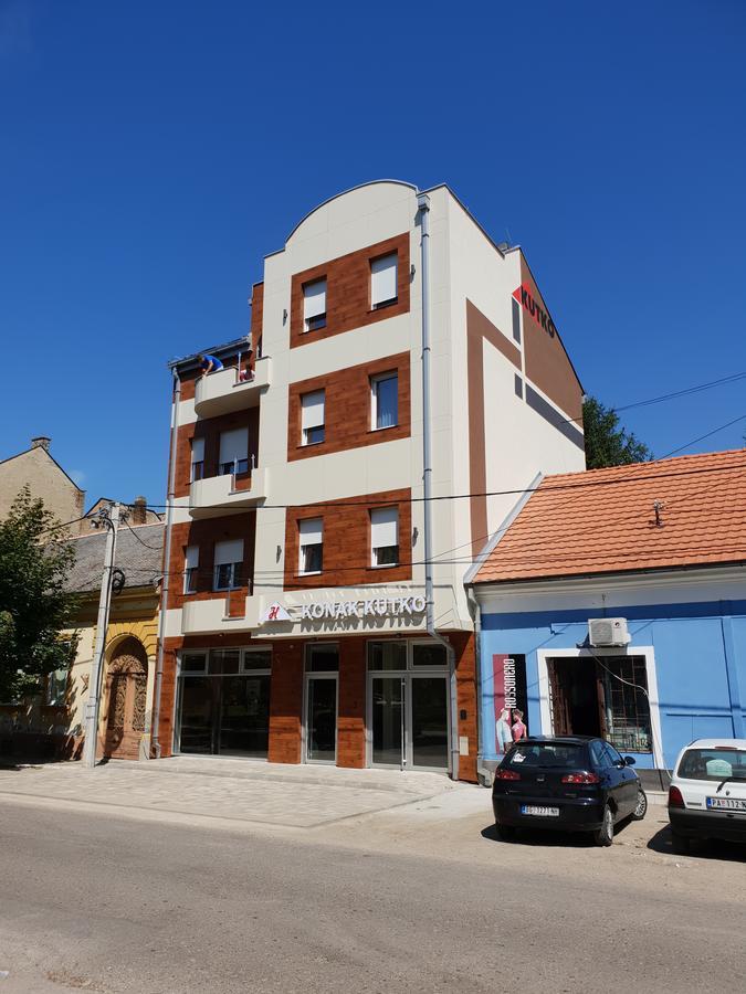 Konak Kutko Hotel Pančevo Exterior foto